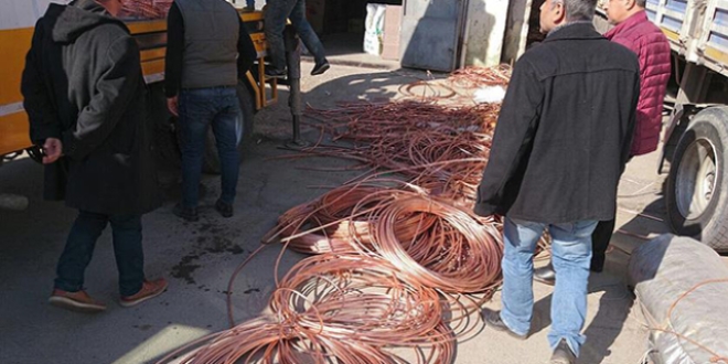Hızlı tren hattından 600 bin liralık elektrik kablosu çaldılar