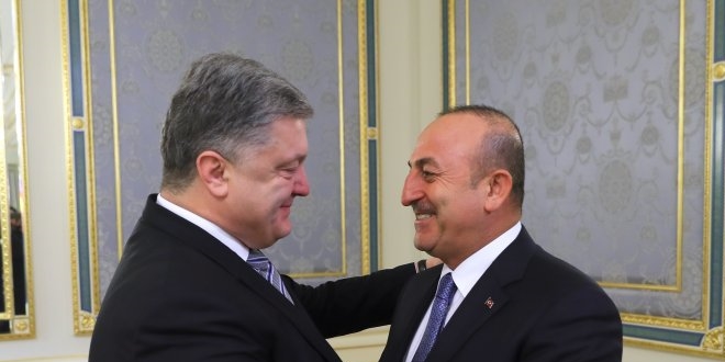 Çavuşoğlu, Ukrayna'da yaşayan soydaşların temsilcileriyle bir araya geldi