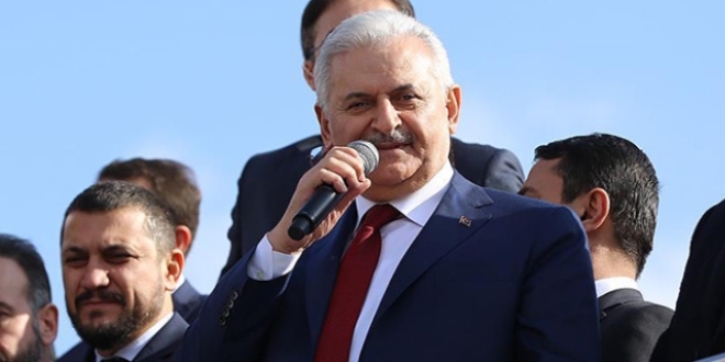 Başbakan: Millet AVM'ye gidiyor, bunlar AYM'ye!