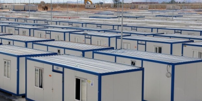 Deprem bölgesinde konteyner kent kurulum çalışmaları