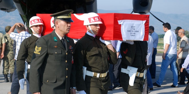 Şehit Teğmen Yayla için resmi tören düzenlendi
