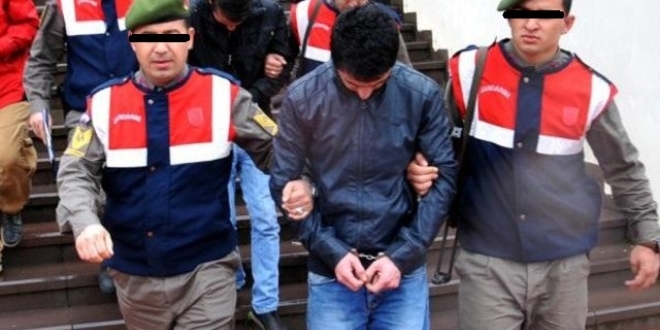 Ar'da PKK adna faaliyet yrten 11 kii yakaland