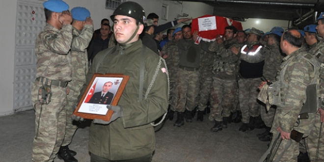 Şehit askerin kimliği belli oldu