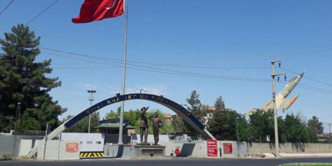 8'inci Ana Jet Üs Komutanlığı'nda hırsızlık şoku