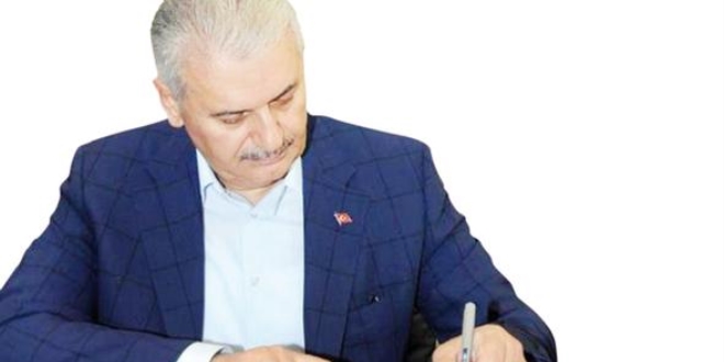 Başbakan 15 milyon gence mektup yazdı