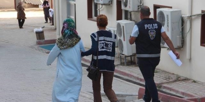 FETÖ'nün 'ablalarına' operasyon: 16 kişi gözaltında