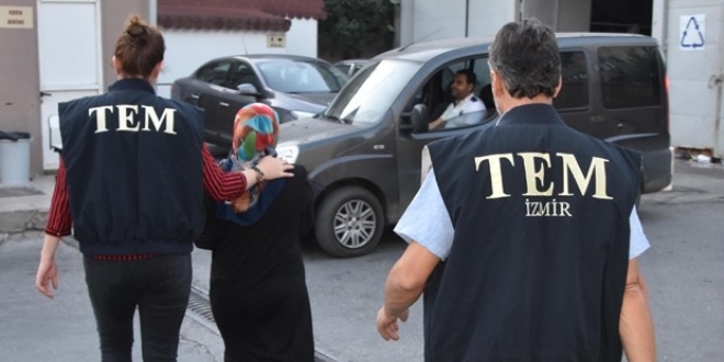 İhraç edilen polis, eş ve çocukları 9 kişi tutuklandı