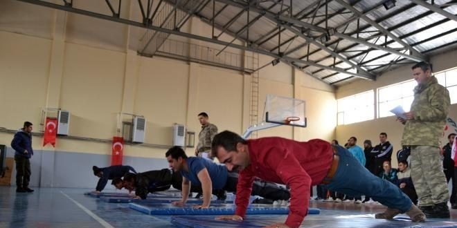 Terörle mücadelede görev almak için ter döktüler