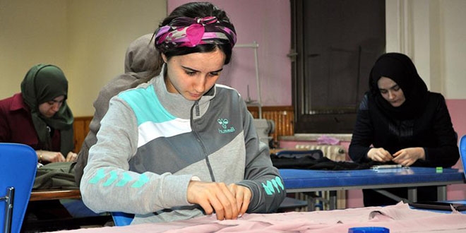 KYK eğitim hayatını sanat ve sporla buluşturuyor