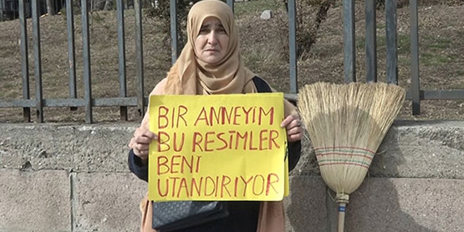 Ankara'da fuhuş kartvizitlerine 'süpürgeli' tepki