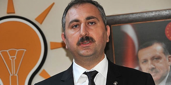 Gül: Terör, Türkiye'ye asla diz çöktüremeyecek