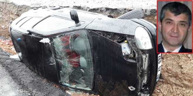 Trafik kazasnda len polis memuru  topraa verildi