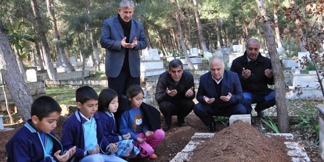 Servis minibüsünün altında kalan İlkokul öğrencisi öldü
