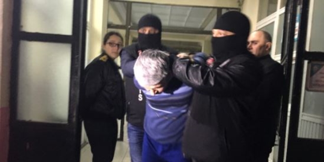 Yakalanan hakim ve savcının üzerinden sahte kimlik çıktı