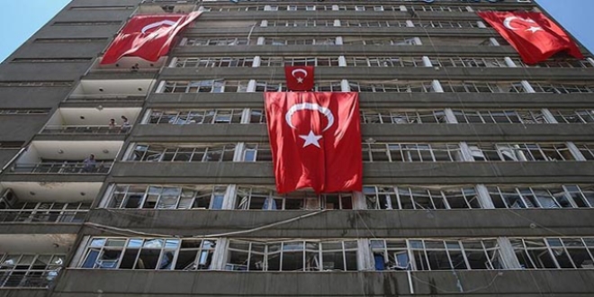 Ankara emniyetinin 'gazi' binas yklyor