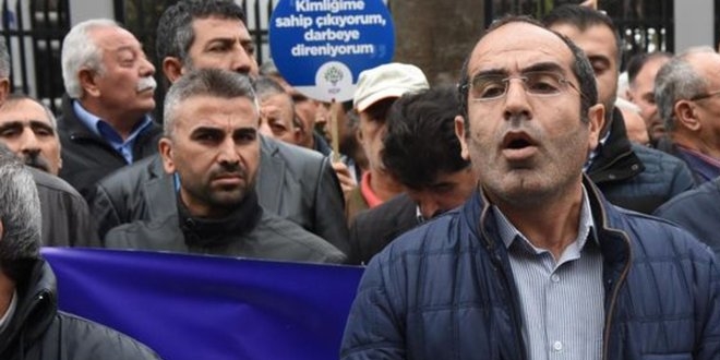 HDP İzmir İl Başkanı Mahfuz Güleryüz gözaltına alındı