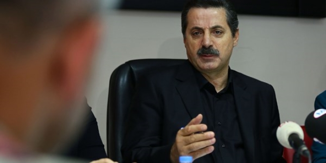 'Bir yetkilinin yetkilerini alıyoruz, diğerine devrediyoruz'