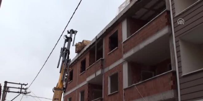 İnşaattan düşen Suriyeli işçi hayatını kaybetti