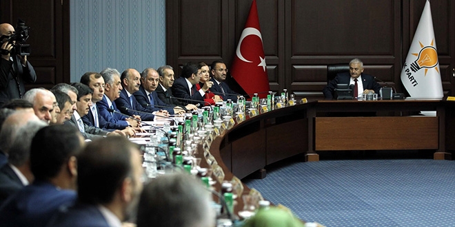 AK Parti MKYK sona erdi