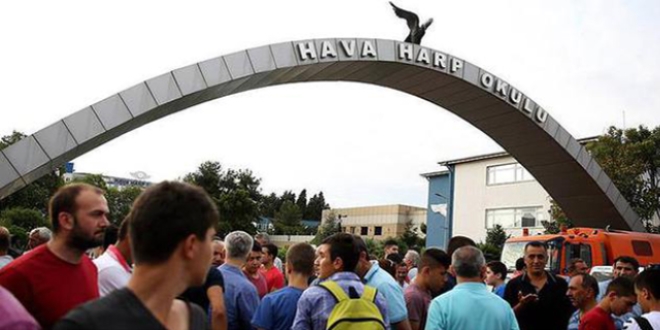 Darbeci generalin mağdur oyunu: Kendini rehin aldırmış