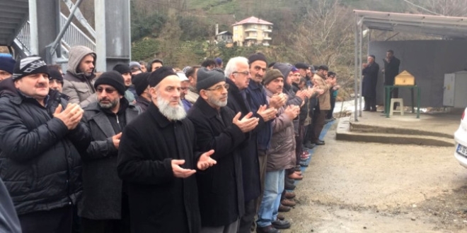 Devrilen dolabın altında kalan 3 yaşındaki Ali hayatını kaybetti