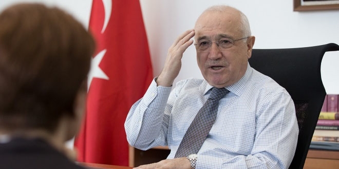 'İlim adamını ihraç ederken 9 defa düşünmek gerek'