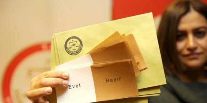 Adil Gür'den son referandum rakamları
