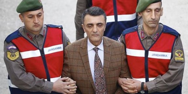 Menfez Paşası polislerin parasını gasp etmiş