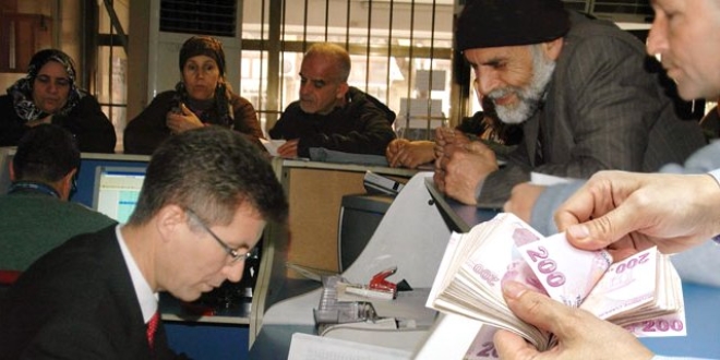 Maliye Bakanı: Bankalar emeklimize yardımcı olmalı
