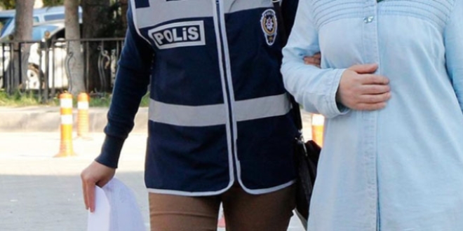 FETÖ'den gözaltındaki 11 kadından 3'ü tutuklandı