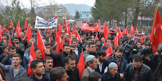 Diyarbakır'da 'Teröre Lanet Şehide Saygı' mitingi