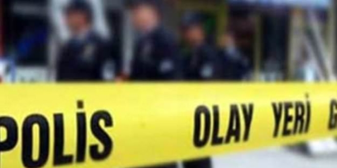 Adana'da polis aracına silahlı saldırı, 5 gözaltı
