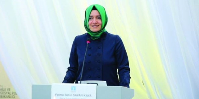 'Hedefimiz kadın istihdamını yüzde 41'e yükseltmektir'