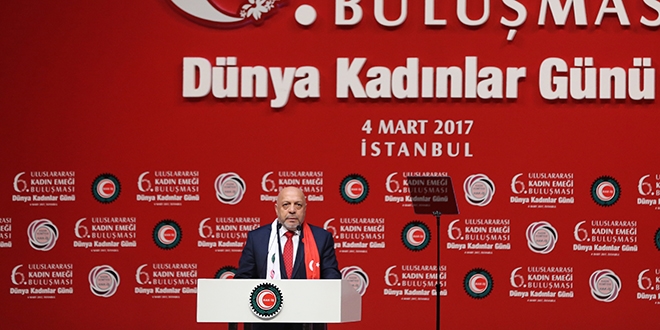 'Taşerona kadroda, memur sendika üyeliği olmamalı'
