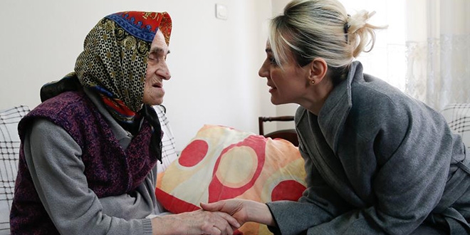 İyi olacak hastanın ayağına doktor gidiyor