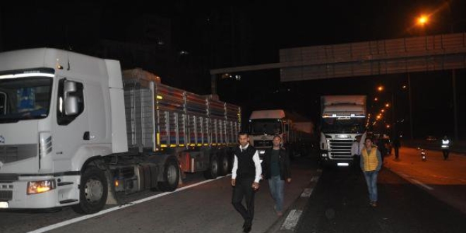 Adana'da trafik kazası: 1 ölü, 1 yaralı
