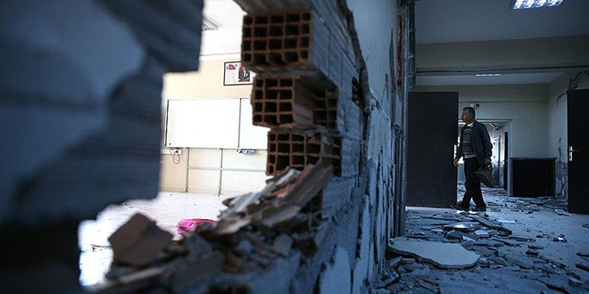 Adıyaman Valisi Erin: Samsat'ta binaların yarısı hasarlı