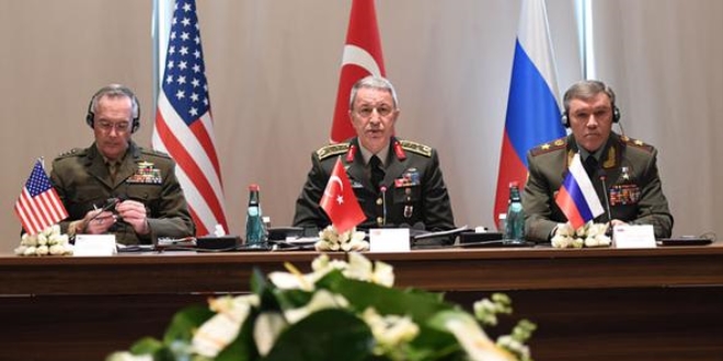 Orgeneral Akar, ABD'li ve Rus mevkidaşlarıyla buluştu