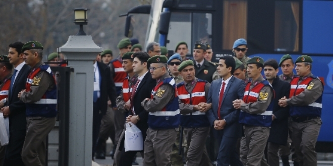 'Kendi alayımızda olsak bu oyuna gelmezdik'