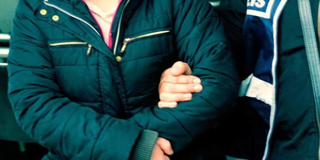 Kayseri'de ihraç edilen 12 kadın öğretmen tutuklandı