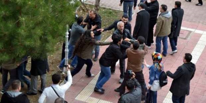 Üniversitede arbede: 6 gözaltı