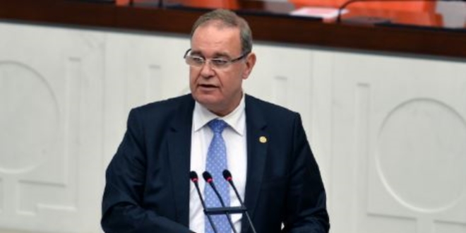 'Genç işsizlik 80 ayın zirvesinde'