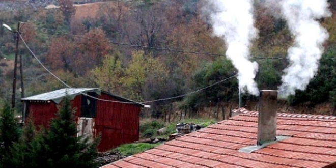 Baba ve engelli oğlu soba gazıyla zehirlenerek hayatını kaybetti