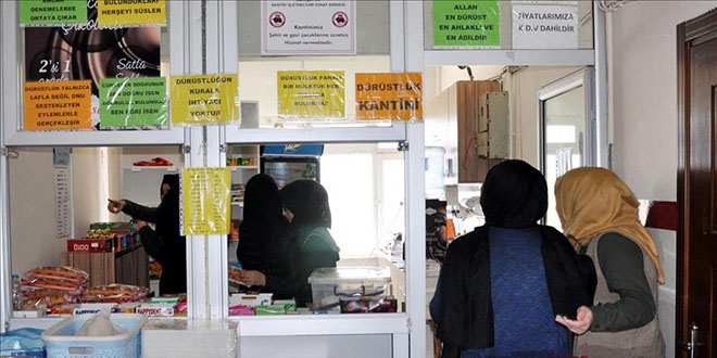 Okuldaki 'güven kantini', 3 aydır açık vermiyor