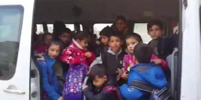 Adana'da 'balık istifi' öğrenci servisi