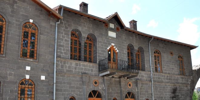 Vakıf kiracıları 'kira indirimi'nden memnun