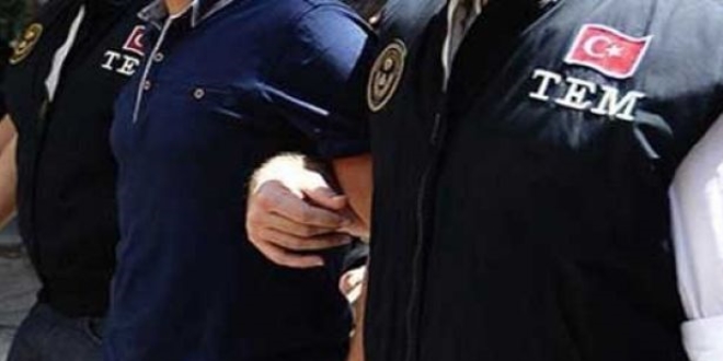 FETÖ şüphelisinin evinde 15 soruluk not kağıdı çıktı