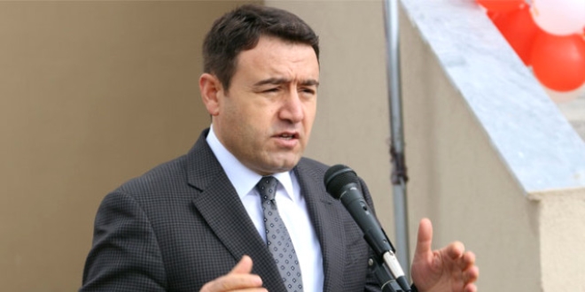 'Ağrı'yı pislikten, çöpten, kardan temizleyeceğiz'