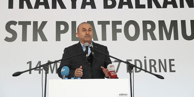 Çavuşoğlu: Avrupa vize konusunda bizi oyalamasın