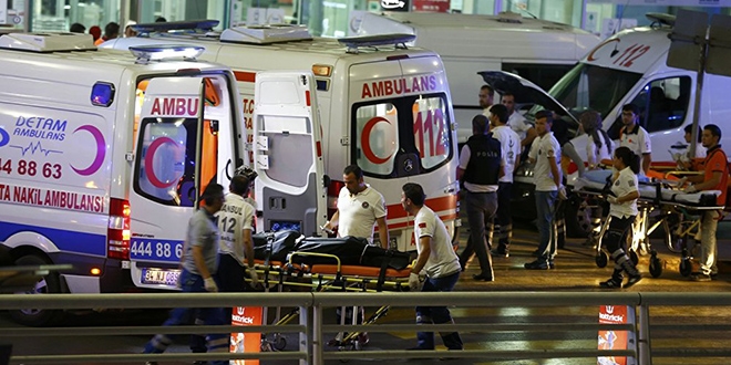 '4. dakikada olay yerine intikal eden ambulanslarımız var'